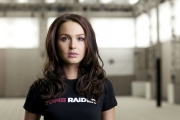 Tomb Raider - CAMILLA LUDDINGTON VERLEIHT LARA CROFT IHRE STIMME