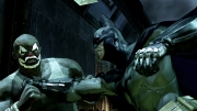 Batman: Arkham Asylum - Neue Szenen aus dem Inneren des Arkham Asylum zeigen den Dunklen Ritter von seiner brillianten Seite.