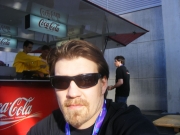 Allgemein - Bilder vom zweiten offiziellen Tag der gamesCom 2010. Hier unser nilius am Getränkestand.