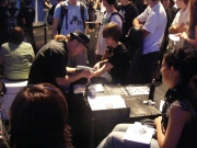 Allgemein - Bilder vom zweiten offiziellen Tag der gamesCom 2010. Hier konnte man sich ein Logo als Tattoo machen lassen.