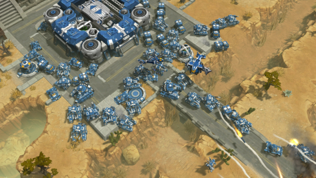 AirMech Strike - Screen zum Spiel AirMech Strike.