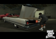 Grand Theft Auto: San Andreas: Diesmal befindet sich keine Leiche im Kofferraum. Die gehört dort sowieso nicht rein, denn im Normalfall bleiben diese auf der Straße liegen.